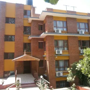 the-yellow-house-bedbreakfast-by-south-city-housing-pvt.hotels-kathmandu.com/